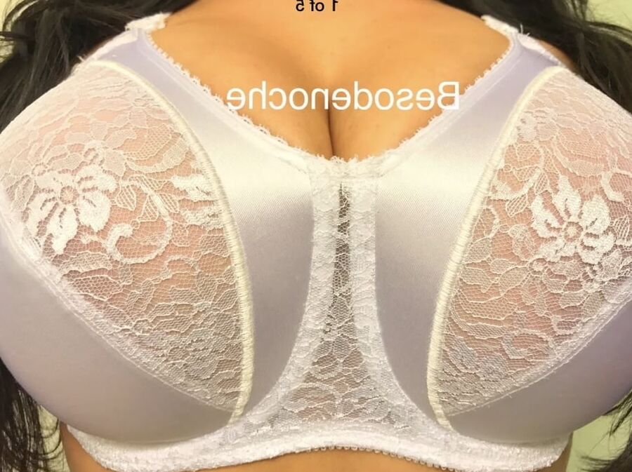 Huge eBay cleavage