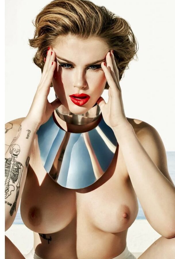 Ireland Baldwin