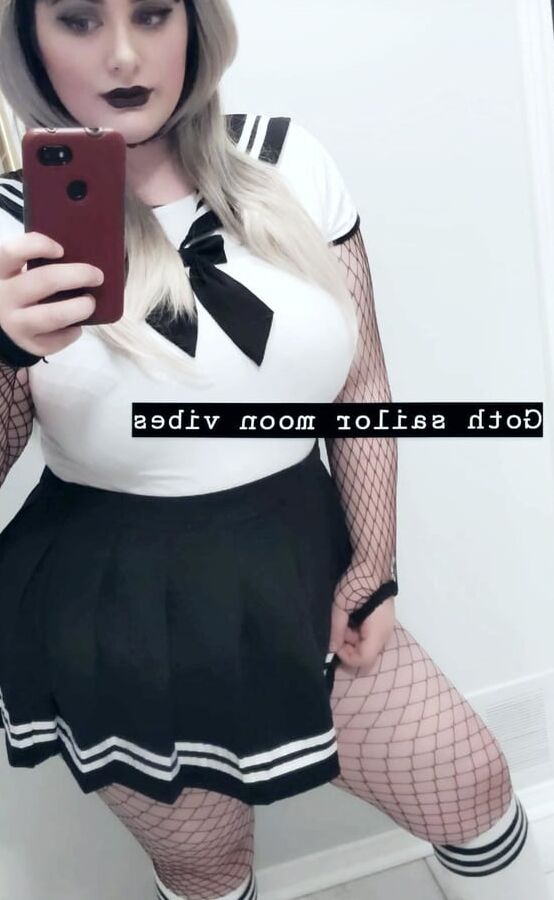 Huge Tits Big Ass Belle