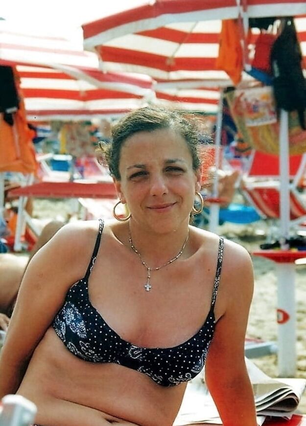 Amateur Slut Wife Exposed
