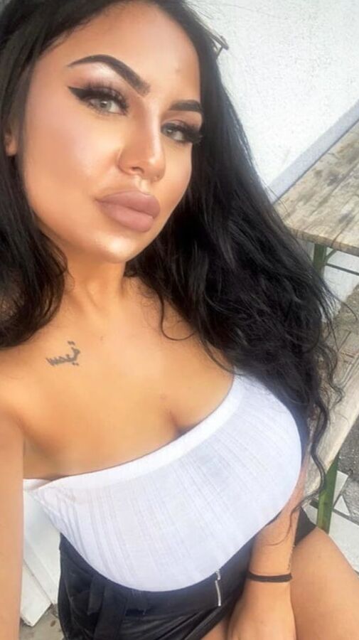 esraesra