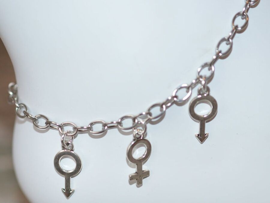 Nice jewelry for hot wives