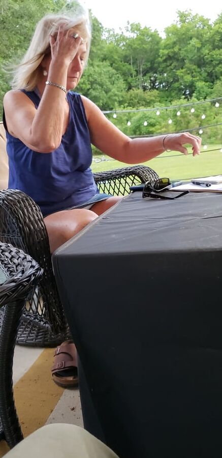 Mature sexy legs