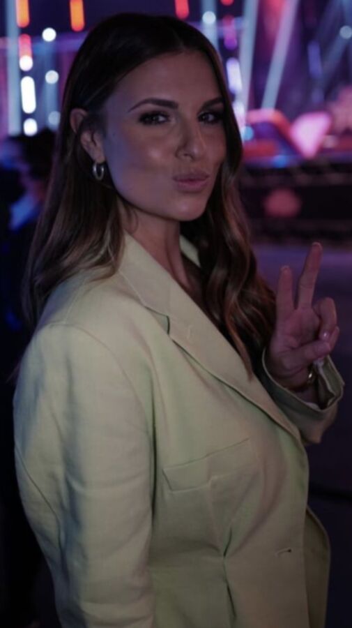 Laura Wontorra hot