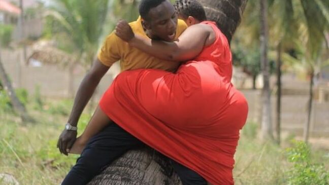 HUGE ROUND BLACK AFRICAN ASS