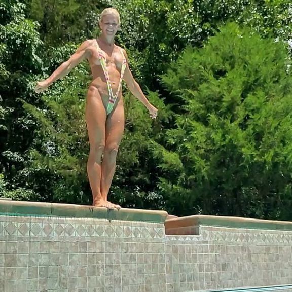 Sarah Bikinis