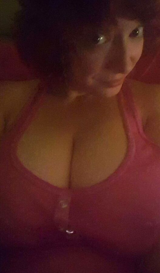 Selfshot and stacked redhead milf