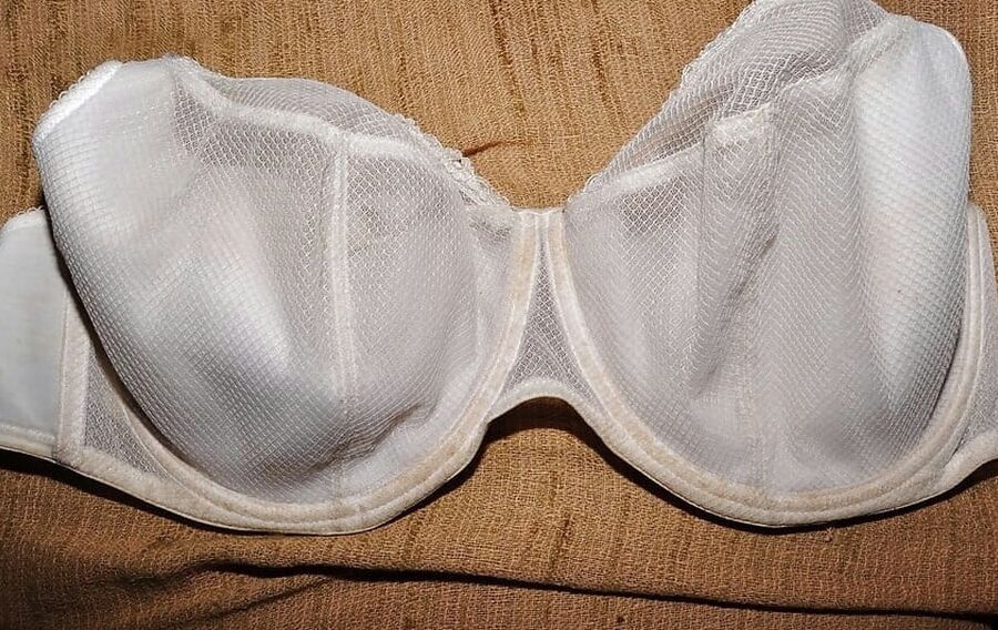 BRA OF WHORE MATURE FEMALE Y WHORE