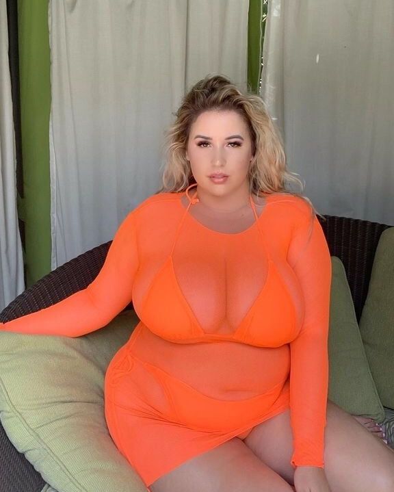 Sexy as fuck BBW Slut