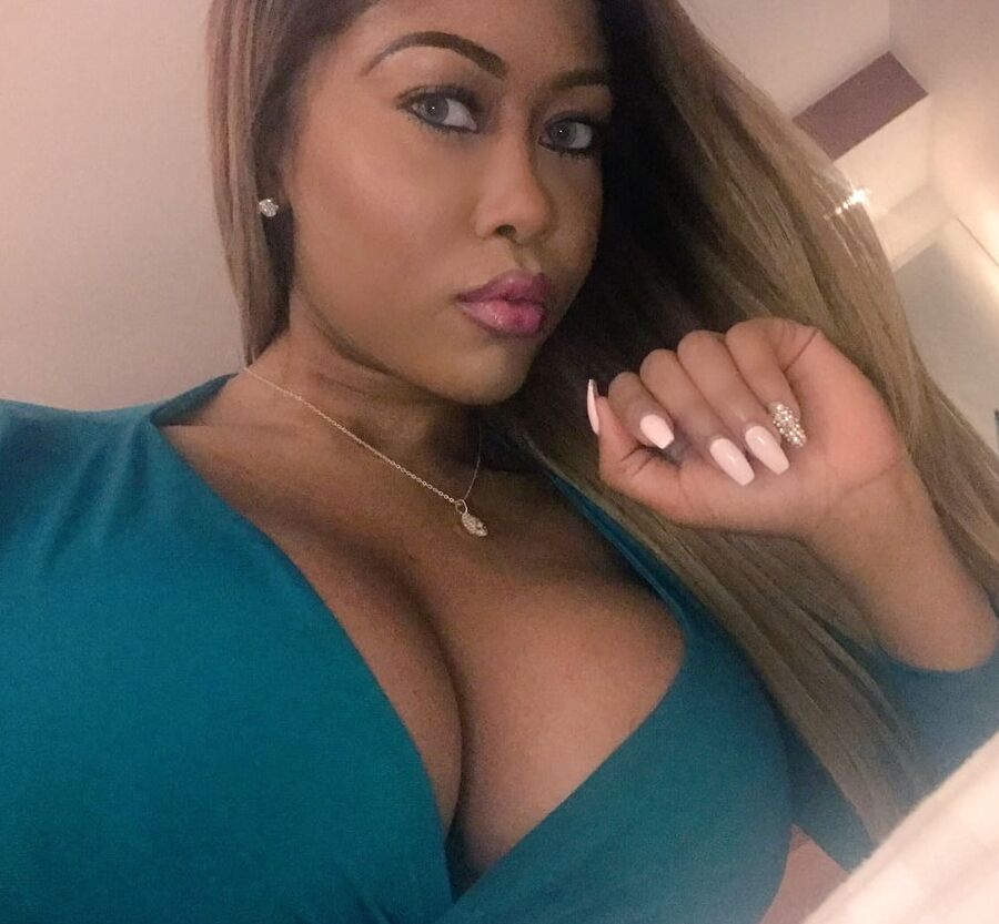 DREAM BBW - MORIAH MILLS