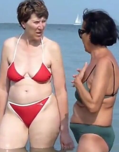 Sexy older ladies