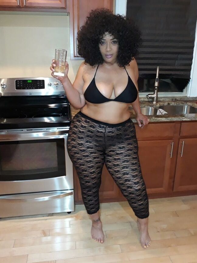 Black BBWs and Thickness