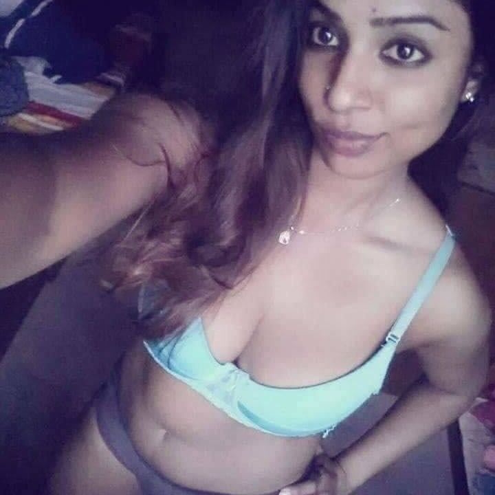 Sri Lankan Nude Beauties