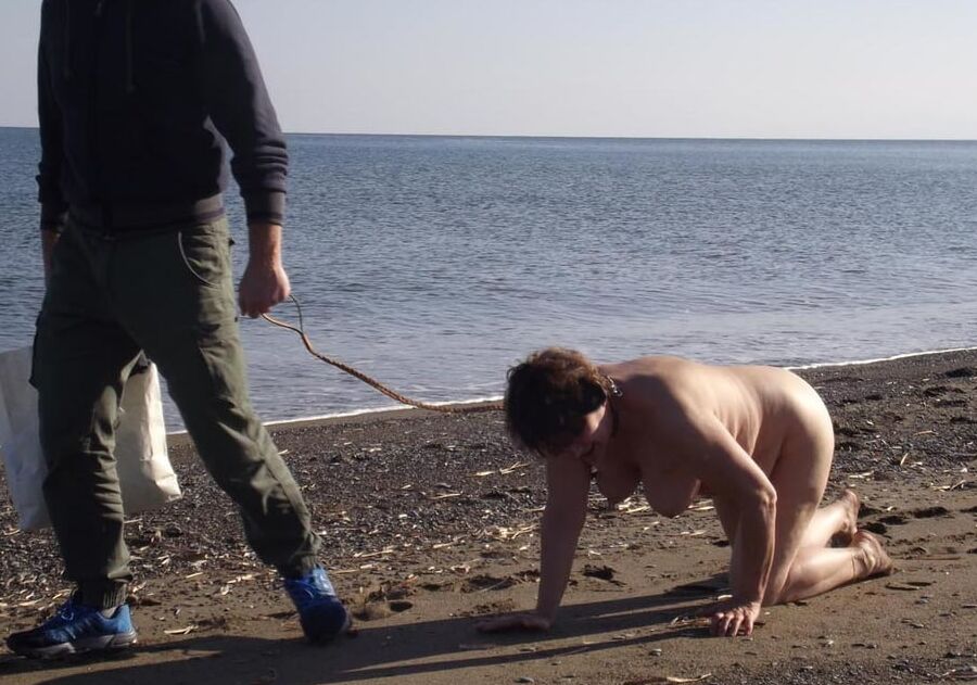 Corinna: a sunny autumn day on the beach