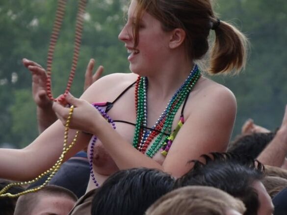 Amateur Public Flashing! - !