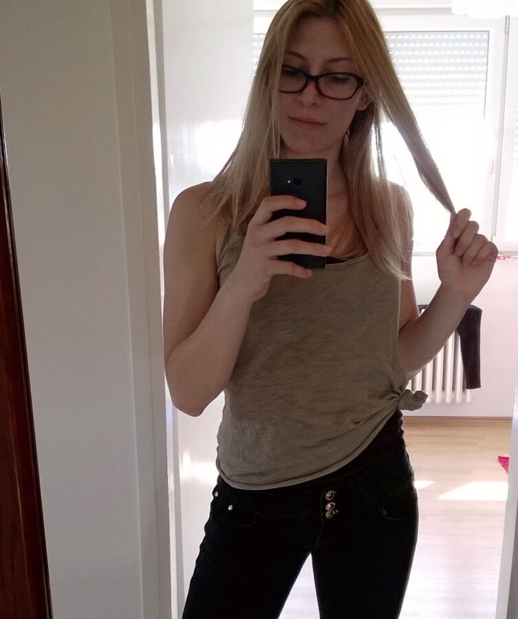 Serbian beautiful hot blonde skinny fitnes girl Jelena Simic