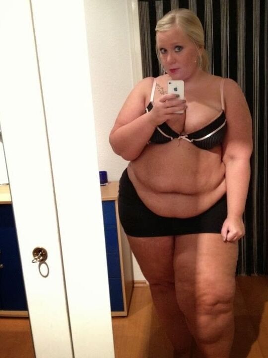 BBW Jiggly Bellies Make Me Hard