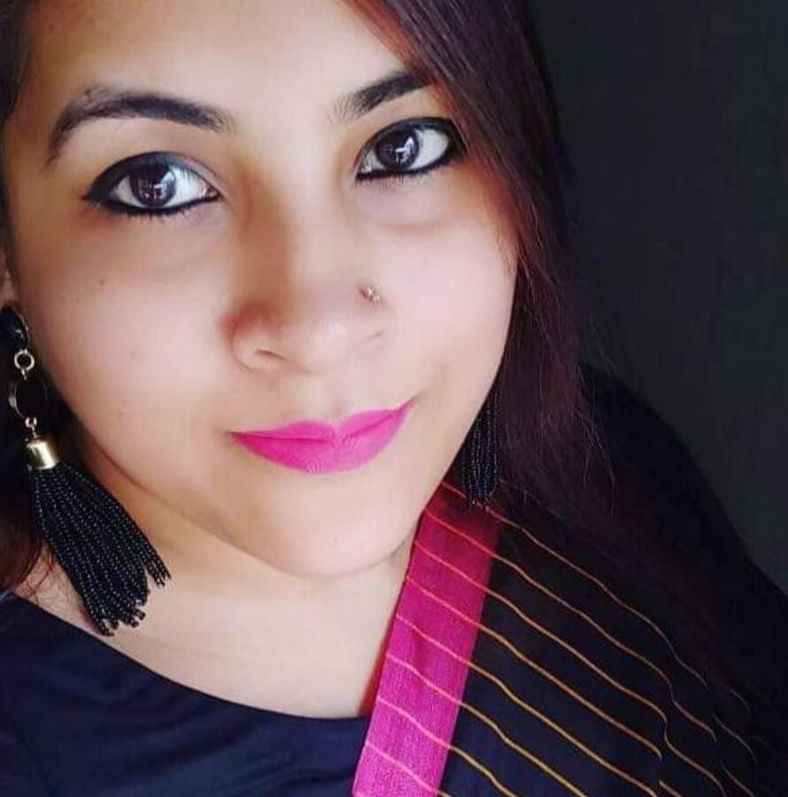 HOT AUNTY .