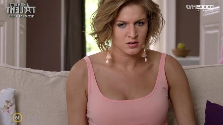 Eszter Foldes (Hungarian Actress)