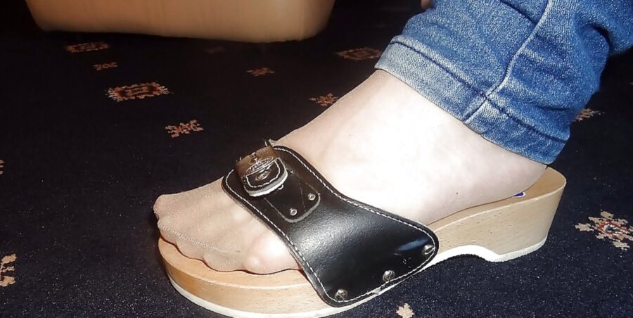 Nylon covered feet