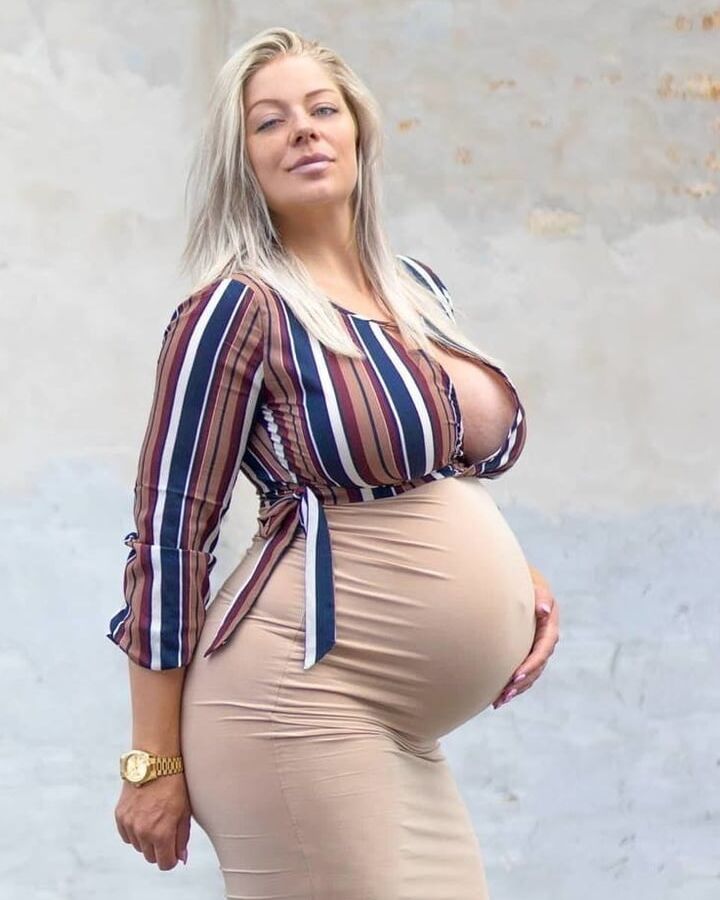 Big Tits and Big Ass !PICS!