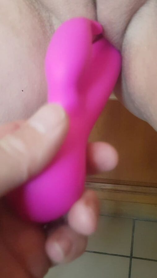 Girlfriend dildo play