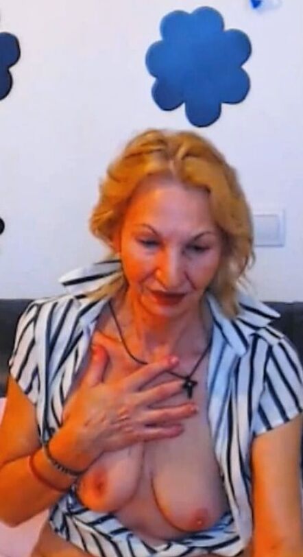 CURVA RUMANIAN SLUT VIORICA
