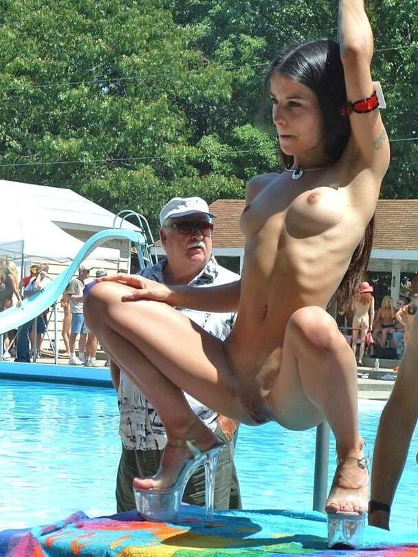 Nudes A Poppin