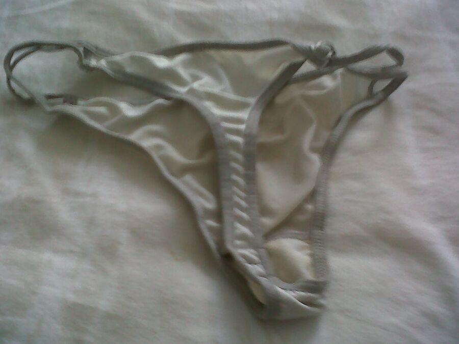 tanga blanc
