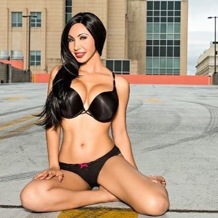 HOT Amanda Gugliotti
