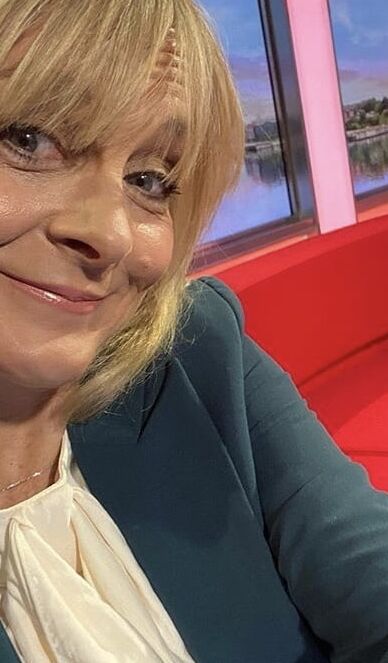 Todays Wank Target..Louise Minchin Loves To Watch Us Wank