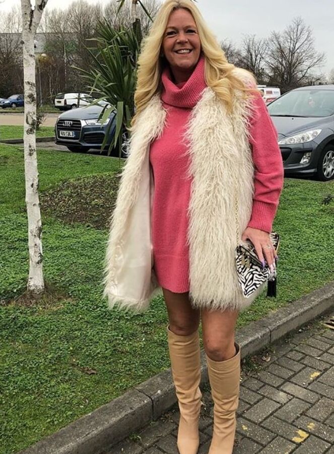 Insta Milfs &amp; Gilfs Wearing Boots no.