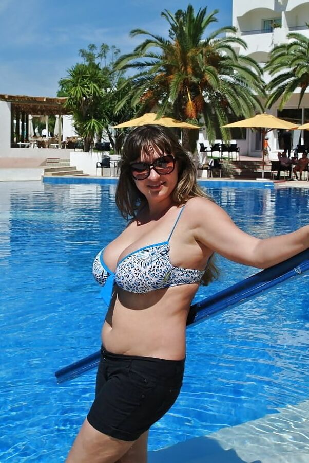 Nice MILF with big tits