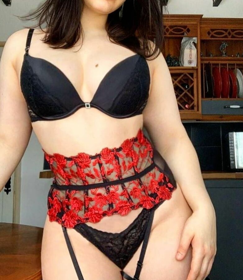 Rhiannon Brown webslut