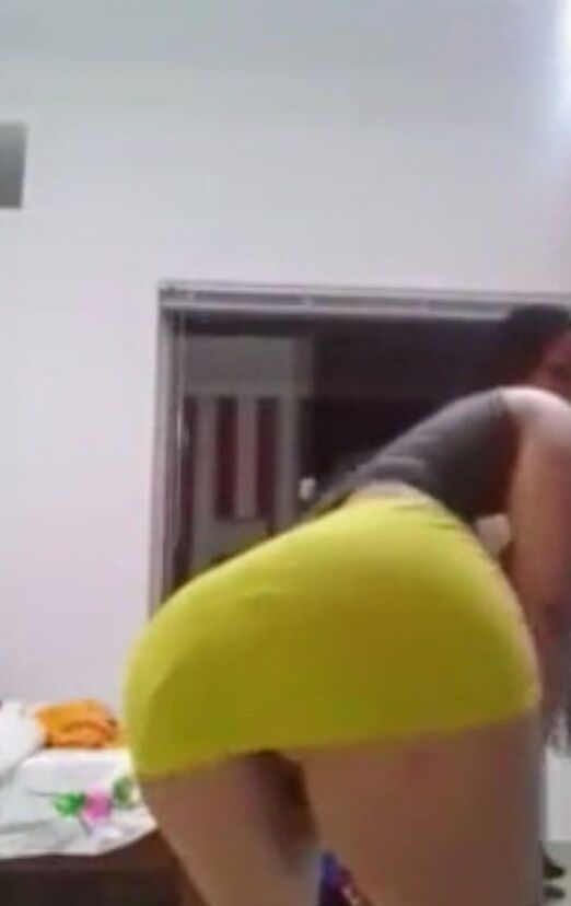 SDRUWS - BRAZILIAN CHUBBY AMATEUR SLUT ANA PAULA LIVE ON IN