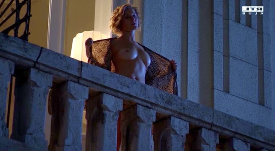 Eszter Foldes (Hungarian Actress)