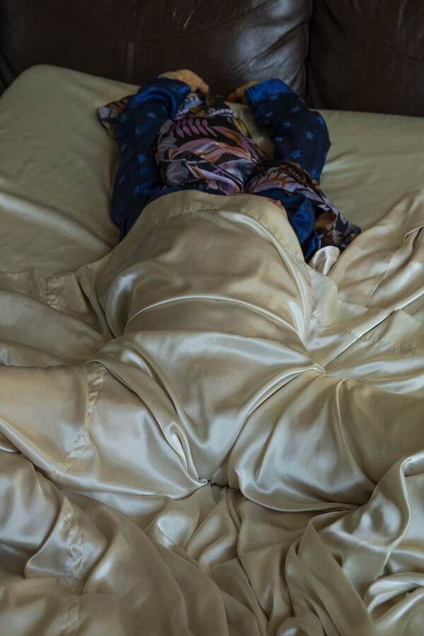 Satin Fuckdoll Hot Wife