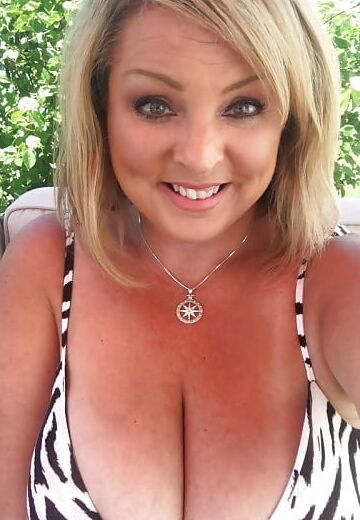 Milf BIG TITS