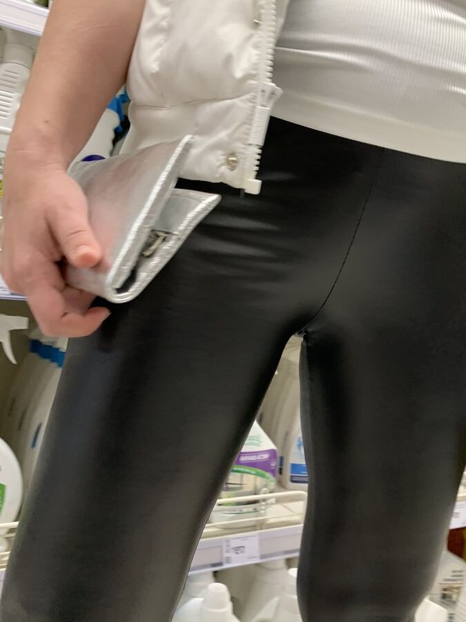 Good ass &amp; cameltoe