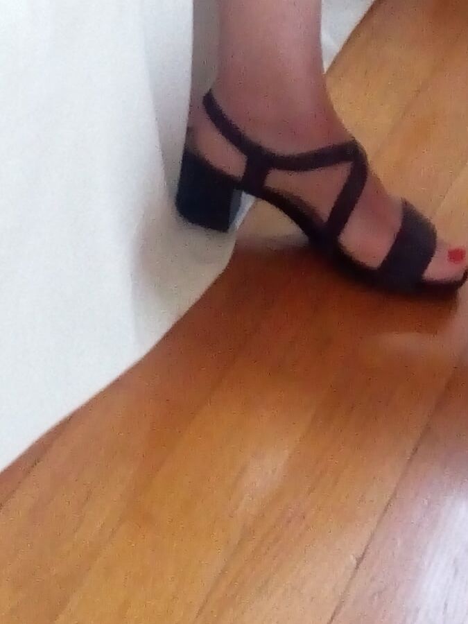 Piedi moglie e suocera mmmm