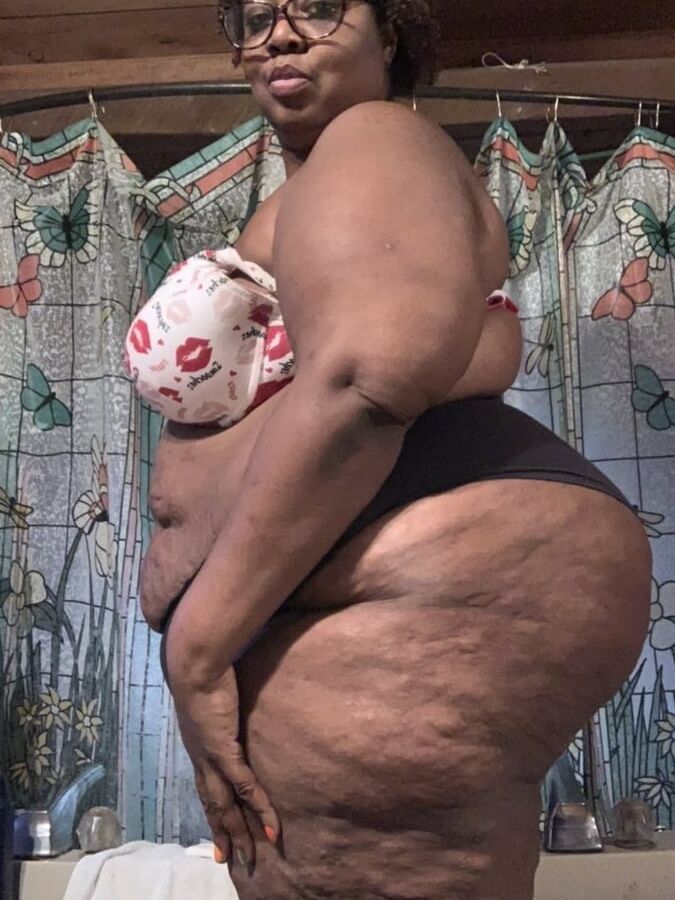 Big Beautiful Black Bitches
