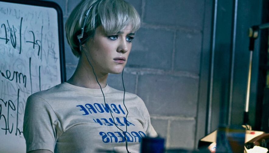 Mackenzie Davis is obsession worthy