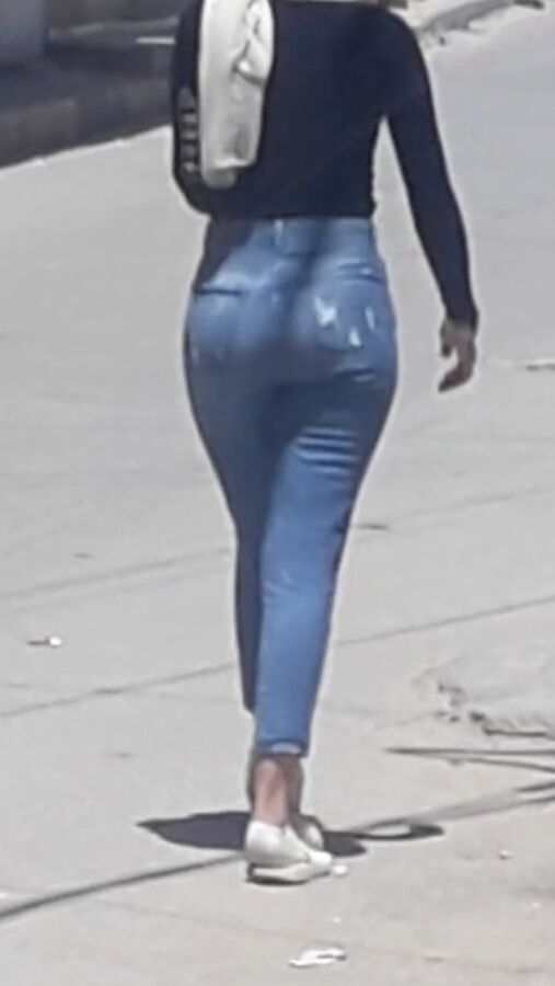 Hijeb sexy ass