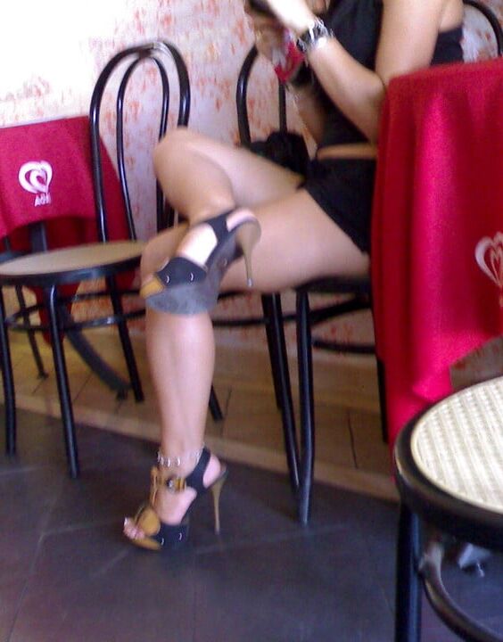 CROSSED LEG SITTING