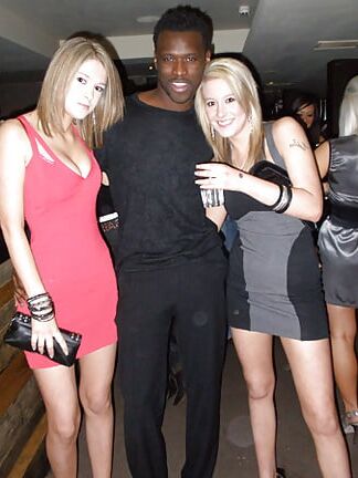 White Wives Don&;t Need Tinder