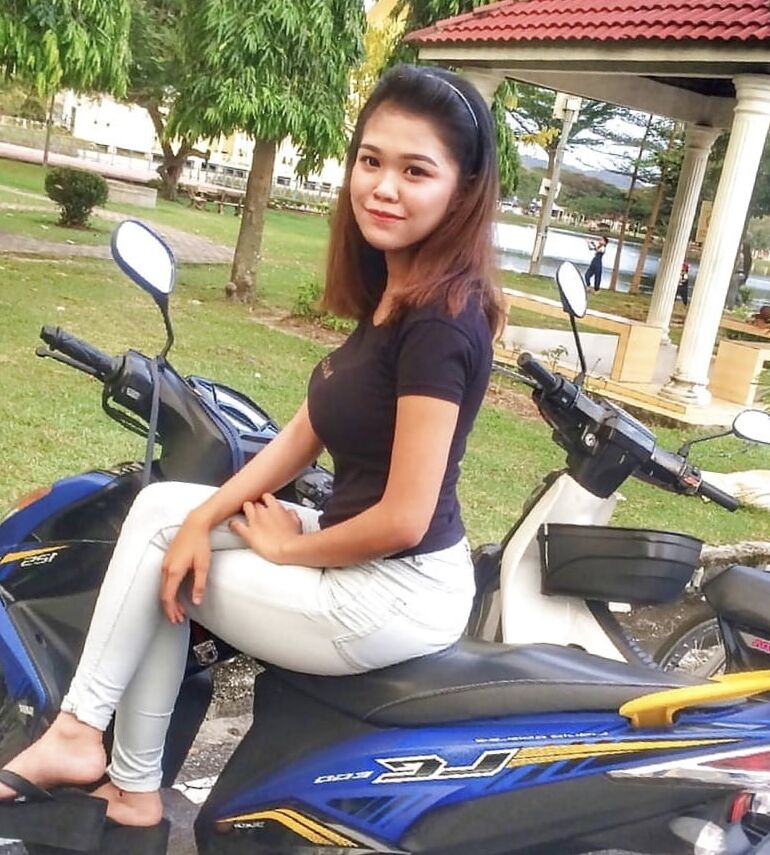 Thai girls on bikes