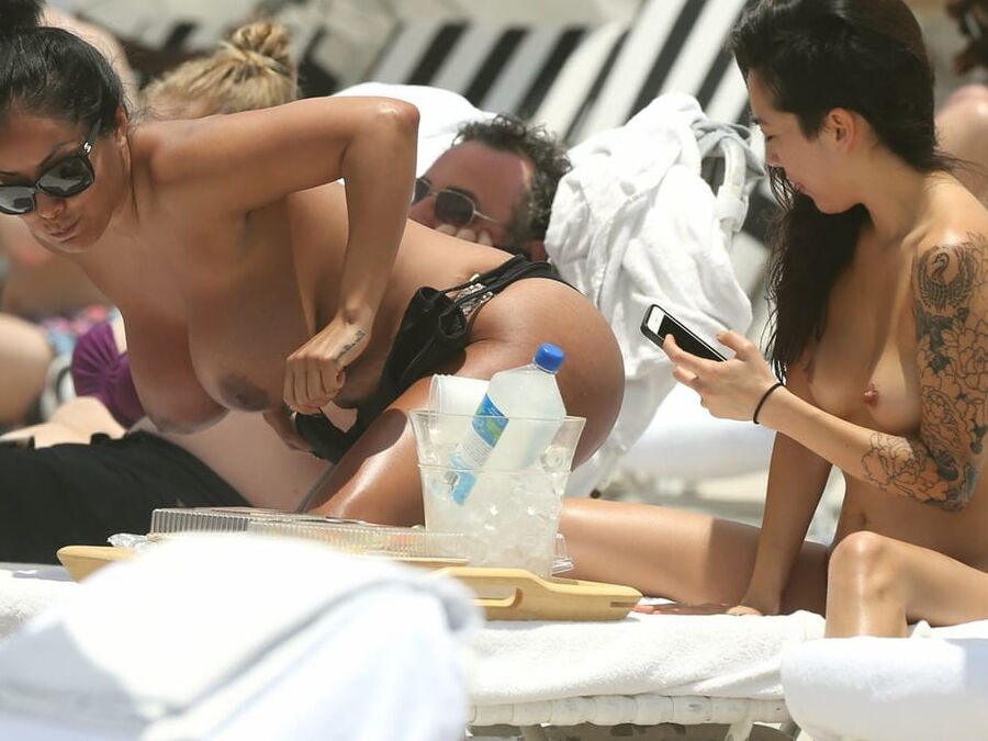 Kiara Mia beach topless Miami dec