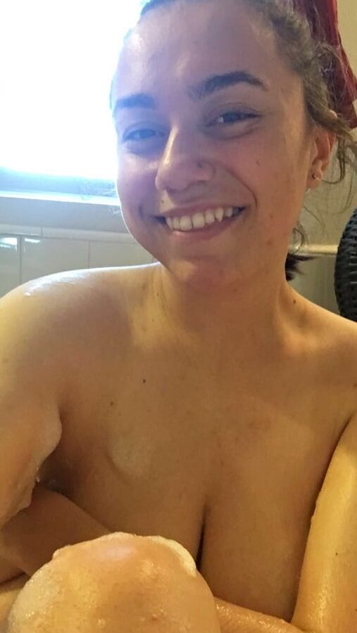 Busty CA slut Julia&;s tits