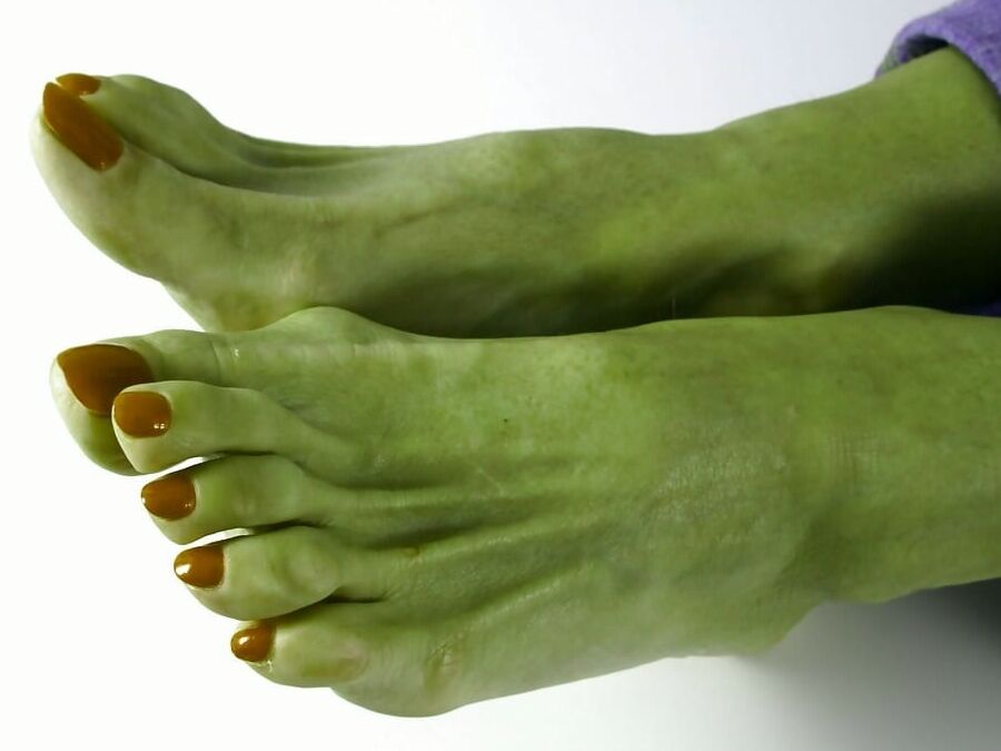 Witch Feet