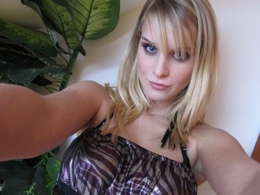 hot blonde self shoot
